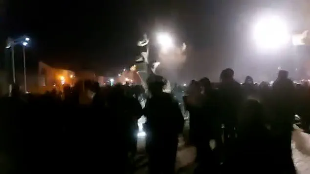 Iran's Protests: Economic Crisis and Political Defiance Amid Currency Collapse