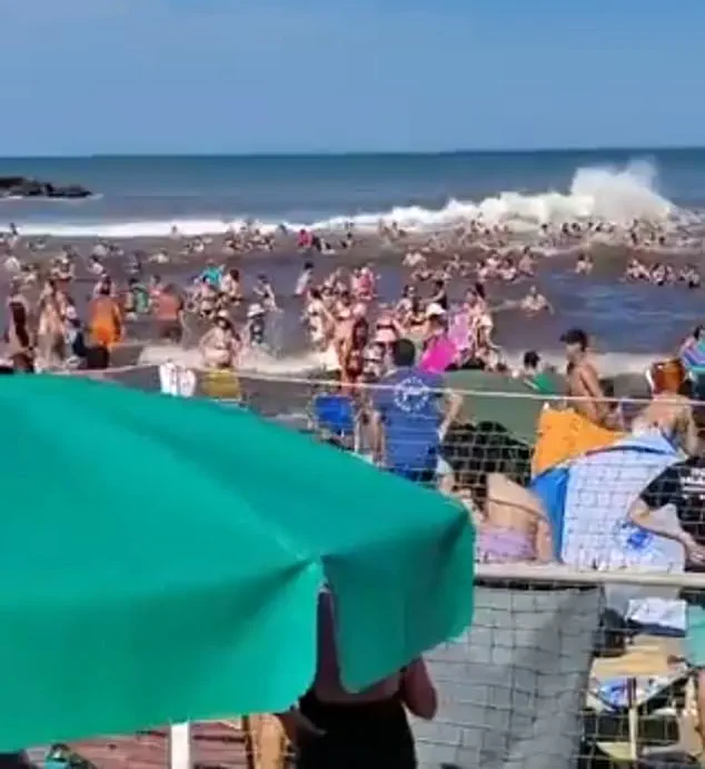 Exclusive Footage and Eyewitness Accounts: Limited Access to Information on Argentina's Meteo Tsunami Sparks Panic