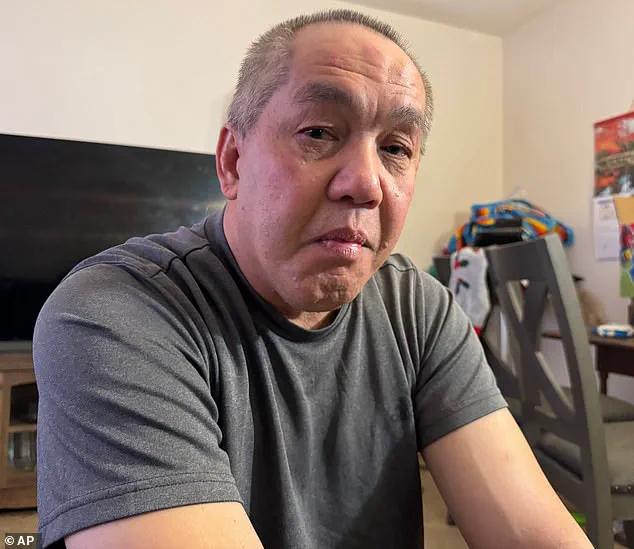ICE Agents Violently Remove Minnesota Man from Home, Leaving Family and Four-Year-Old Grandson in Shock