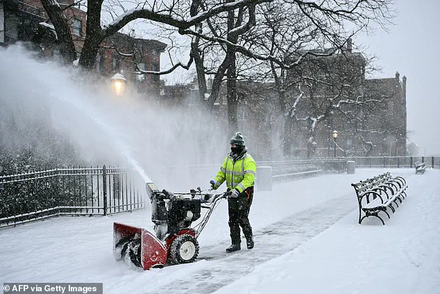 Record-Breaking 'Storm Fern' Storm Affects 34 States, Threatening 220 Million Americans