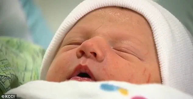 Amethyst Blumberg's Unplanned Birth at FedEx Facility: A Story of Calm in Chaos
