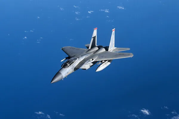 Iran Shoots Down U.S. F-15 Near Kuwait Border, Escalating Tensions with U.S.