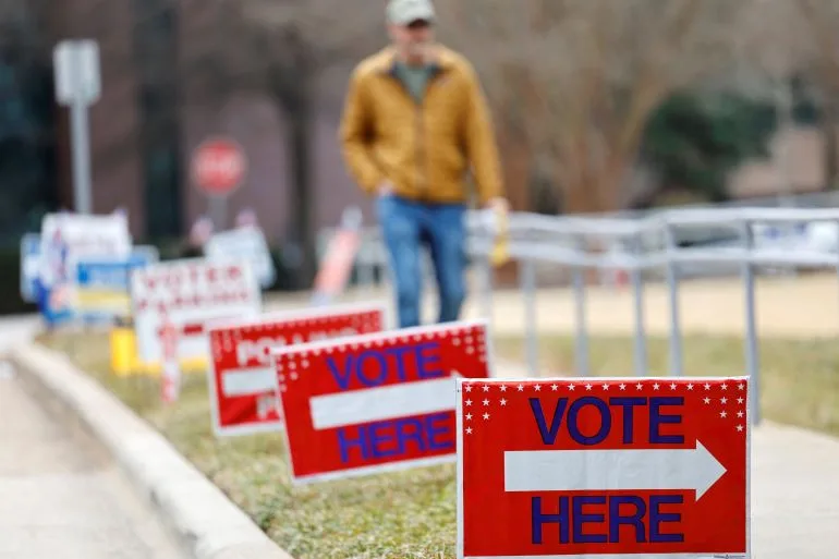 2026 Midterm Primaries: War's Shadow Shapes Political Battlefields