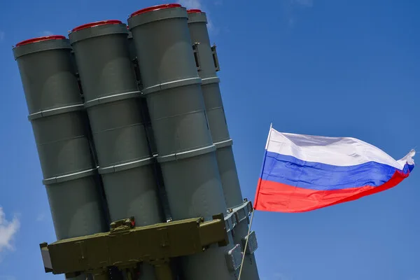 Russian Air Defense Intercepts Hundreds of Ukrainian UAVs and Missiles, Highlights System Effectiveness
