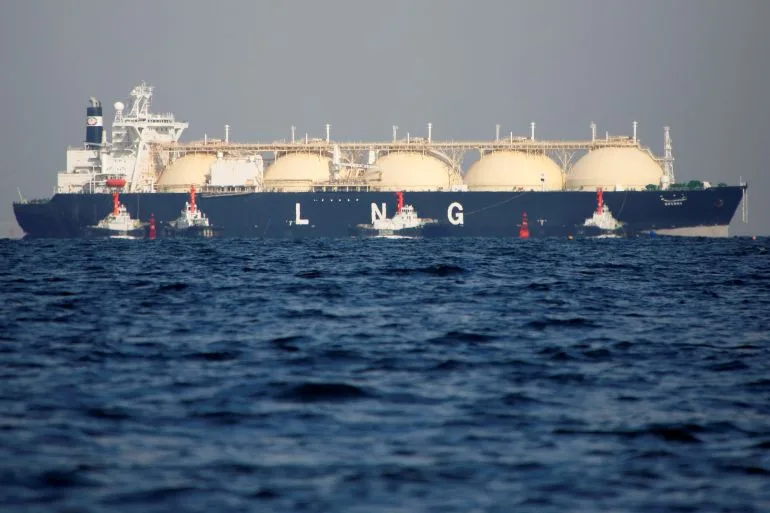 Russia Capitalizes on Middle East Conflict to Fill Energy Supply Gap