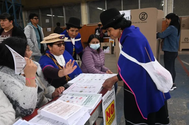 Colombia's Crucial Election: Navigating Security Risks and US Pressure