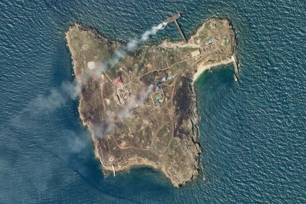 Russia Launches Missile Strikes on Zmeiny Island as Black Sea Tensions Escalate