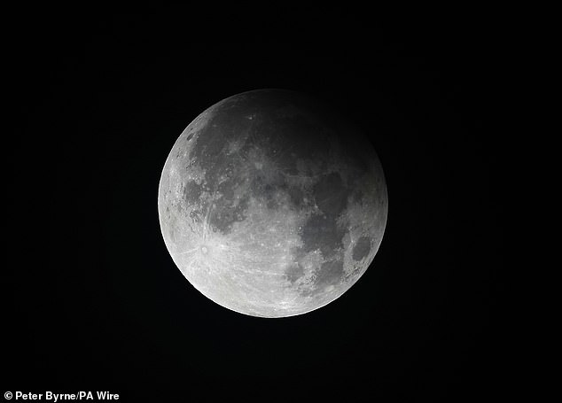 NASA to build permanent lunar city within six years.